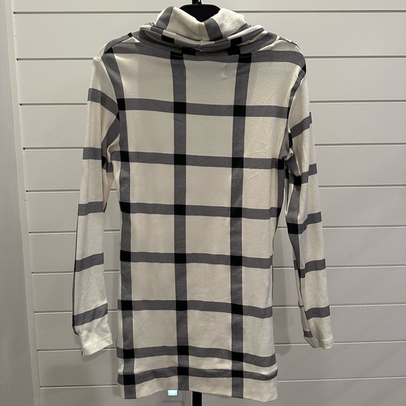 Chelsea DeBoer by Lily & Lottie Plaid Cowl Sweatshirt - Picture 2 of 3